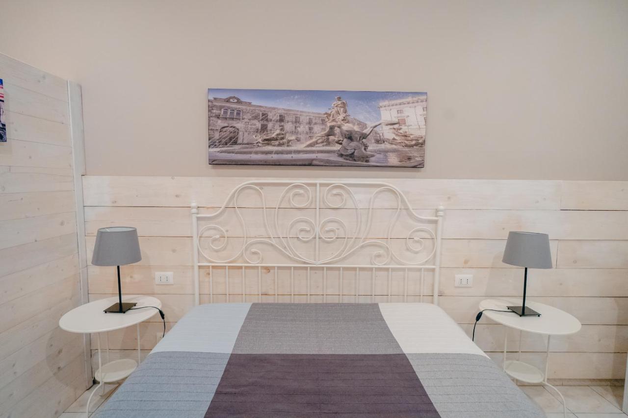 Syracuseapartments Il Piave Di Siracusa Appartamento Per 6 Persone Vicino Ad Ortigia A 200M Dal Mare Bagian luar foto