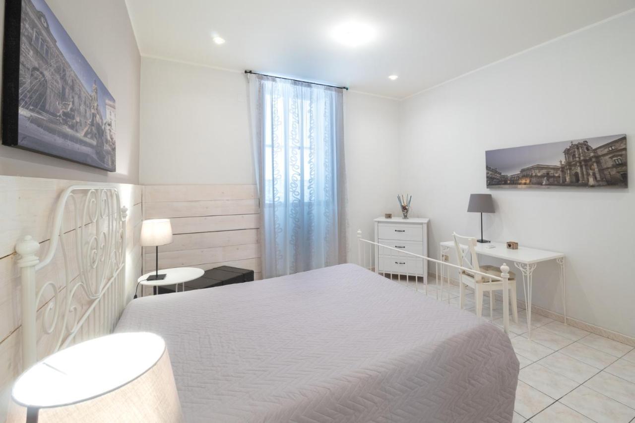 Syracuseapartments Il Piave Di Siracusa Appartamento Per 6 Persone Vicino Ad Ortigia A 200M Dal Mare Bagian luar foto