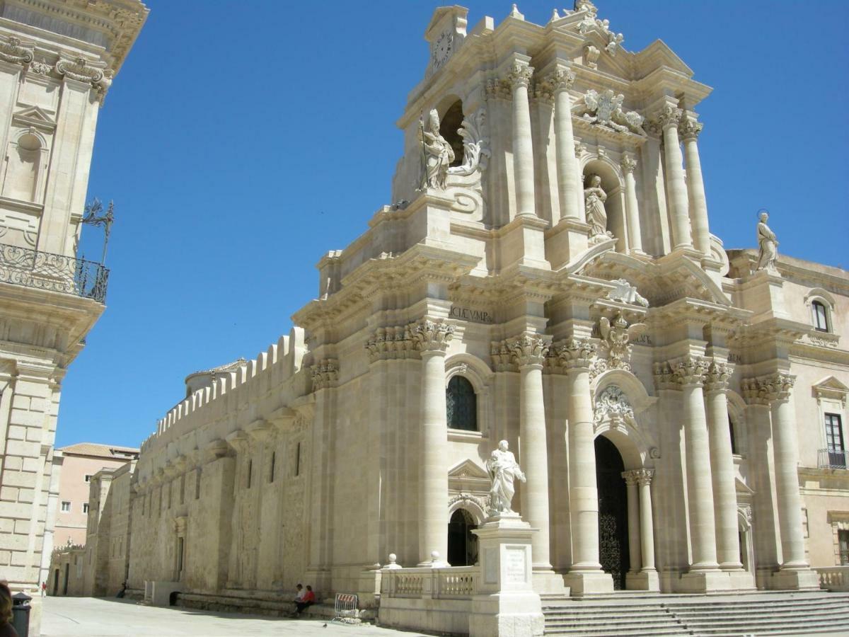 Syracuseapartments Il Piave Di Siracusa Appartamento Per 6 Persone Vicino Ad Ortigia A 200M Dal Mare Bagian luar foto